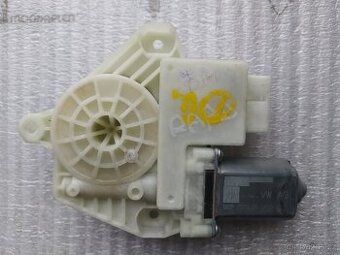 Motorek stahovaní oken Škoda Octavia 3  Rapid VW Golf 7