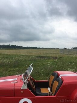 Burton Citroen 2CV kachna