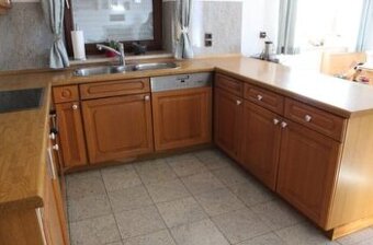 Dubová rustikální linka se spotřebiči,6281