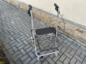 Invalidní chodítko pro seniory a důchodce