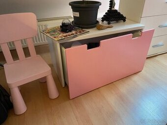 Dívčí nábytek ikea