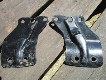 Jawa 350/634 držáky výfuků.