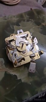 Hodinový strojek Hermle 140-010 (NOS) - r. 1981 - NOVÝ, NEPO