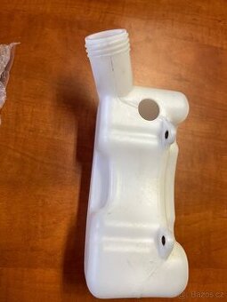 Palivová nádrž křovinořezu