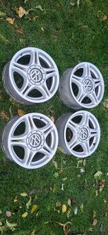 VW  Golf Al disky 6,5 x15 et 38