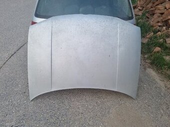 Kapota vw golf IV