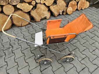 Prodám retro kočárek - 1