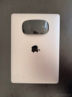 MacBook Pro M2 (2022)