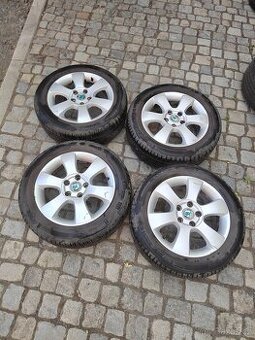 Prodám orig alu 16 škoda Octavia 2 5x112 ET 50 letní pneu