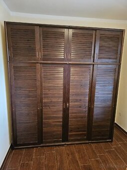 Prodám skříň 200x220x60 - 1
