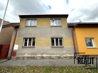 Prodej rodinného domu v Bechyni - 1