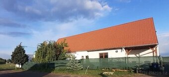 Nabízíme exkluzivně k prodeji jezdecký areál s 26 boxy, rodi - 1