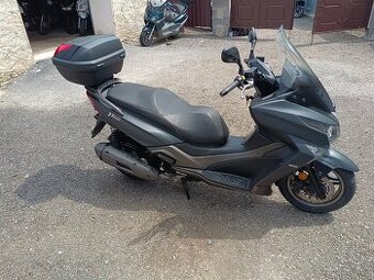 Nabízím Kymco X-touwn 125i Cz doklady v ceně