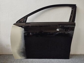 MERCEDES TŘÍDA A w177 LEVÉ PŘEDNÍ DVEŘE