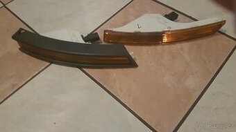 Pravý a levý orig.blikač VW Passat 3C