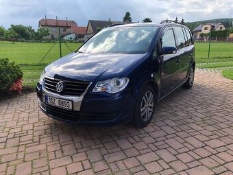 Volkswagen Touran 2.0 TDi BKD 103kw facelift