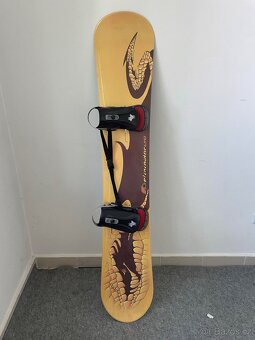 Snowboard a boty F2
