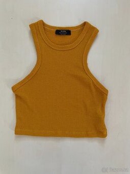 Úplet crop top, vestička, vel M i méně, Bershka