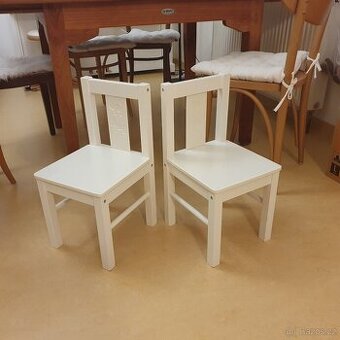 Ikea Kritter - 2x dětská židle bílá + dětský stůl