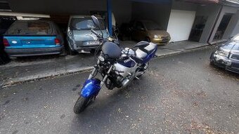 Yamaha FZR 600 R - 1