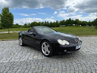 Mercedes-Benz SL 500 (225 kW), r.v. 2002 – perfektní stav