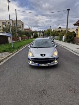 PEUGEOT 207 1.4 i BENZÍN KLIMATIZACE - Rok.Výroby 2008
