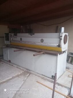 Tabulové nůžky NTC 2500/4