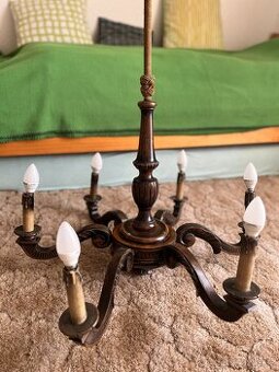 Lustr 100 let starý