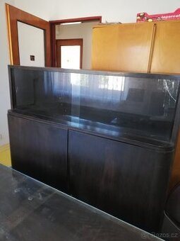 Prádelník z r. 1940