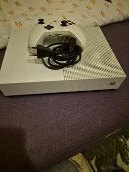 Xbox one s 1 tera.