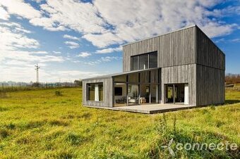 Prodej moderní novostavby na klíč, na pozemku 977 m2 ve Svoj