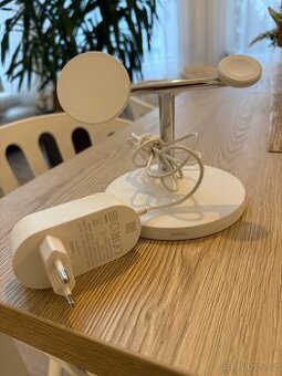 bezdrátová nabíječka mag safe (15W)epple3/1