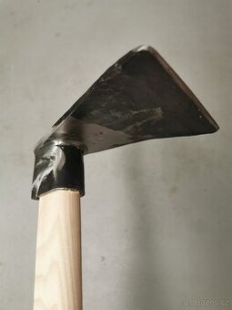 Kovaná zahradní motyka šíroká cca 13cm - NOVÁ, vyrobeno v ČR