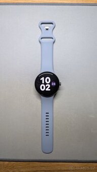 Google Pixel Watch 4 (45 mm) s hliníkovým pouzdrem Satin Moo