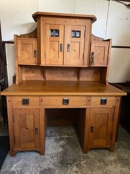 Starožitný psací stůl