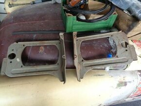 Škoda 120 130 Rapid  přední brejle ramečky světel L+P