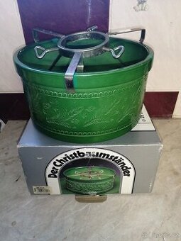 Vánoční stojan na stromeček