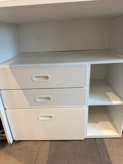 Přebalovací komoda