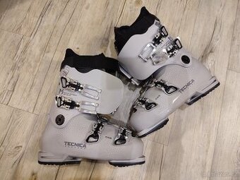 Lyžáky - nošené týden