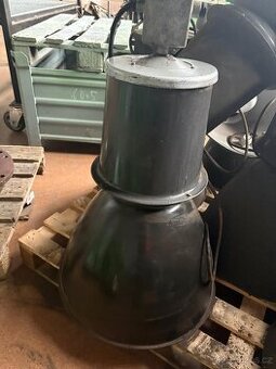 STARÉ INDUSTRIÁLNÍ LAMPY