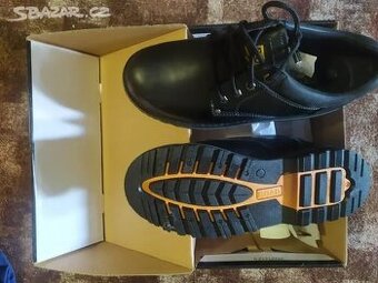 Pánské polobotky.