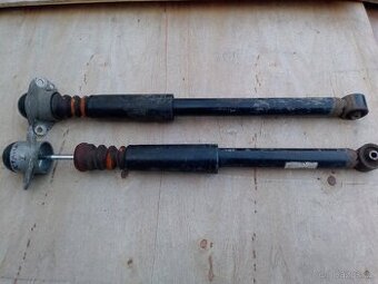 Zadní tlumiče Octavia 1