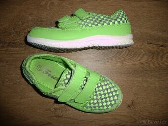 Zelené boty -tenisky Feixu vel.32