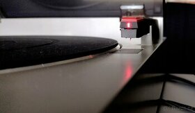 Aiwa LX-50. Direct drive gramofon japonské výroby