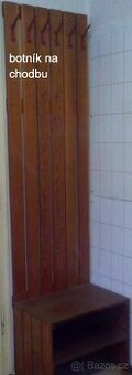 botník na chodbu