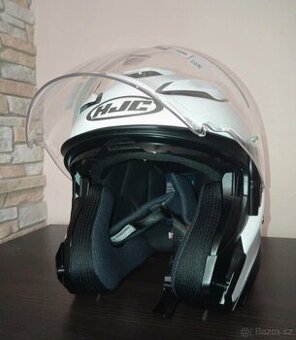 Helma na skútr HJC F31