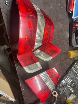 Prodám zadni svetla bmw e46