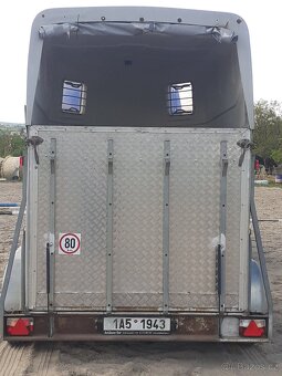 Prodám přepravník na dva koně