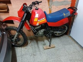 Suzuki DR 600