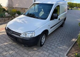 Opel Combo 1,3 CDTi naj: 71000km, Tažné nafta